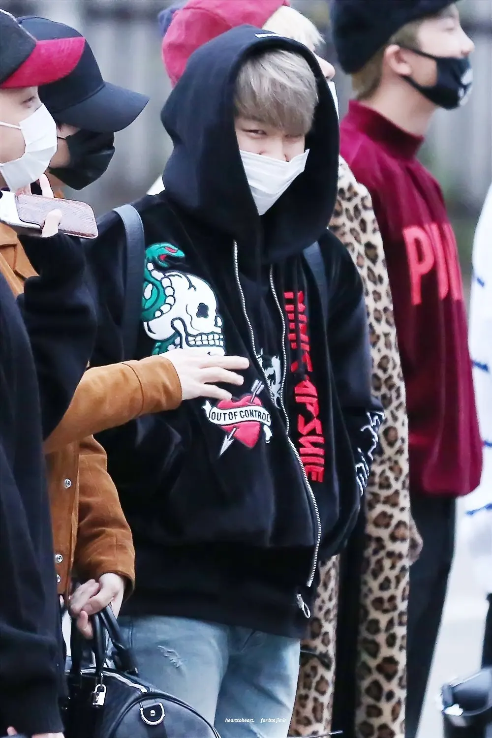 Kpop EXO GOT7 jin suga пуленепробиваемая Молодежная куртка на молнии k-pop Мужская и Женская бейсбольная форма стильная бархатная одежда с вышивкой