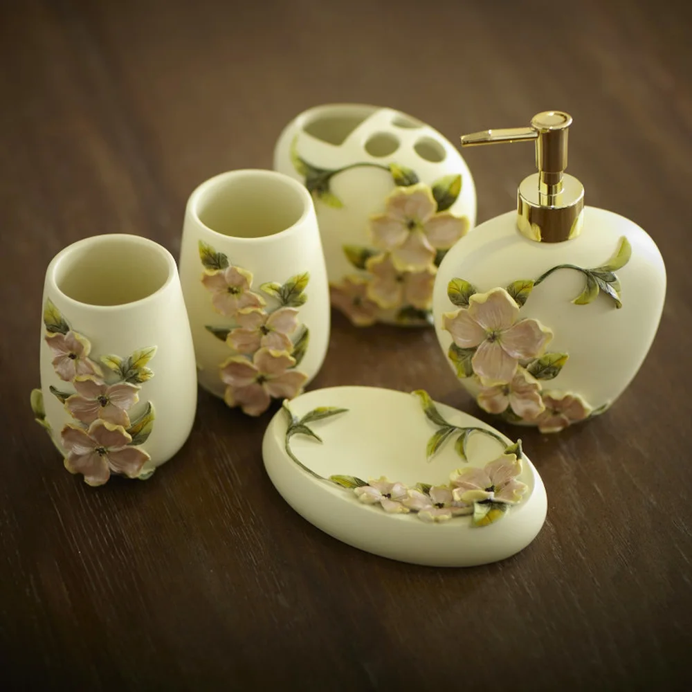 

European-style resin bathroom five-piece garden toiletries supplies bathroom kits American black tea flower ware wash lo88124
