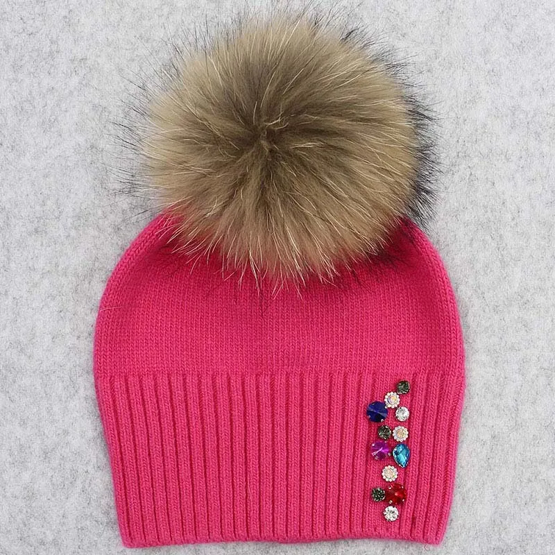 Hot pink GZHILOVINGL, цветные стразы, шерсть, зимняя вязаная шапка для женщин, шапки для девочек, Skullies, европейский стиль, шапка Gorros, меховая шапка с помпоном - Цвет: Hot pink