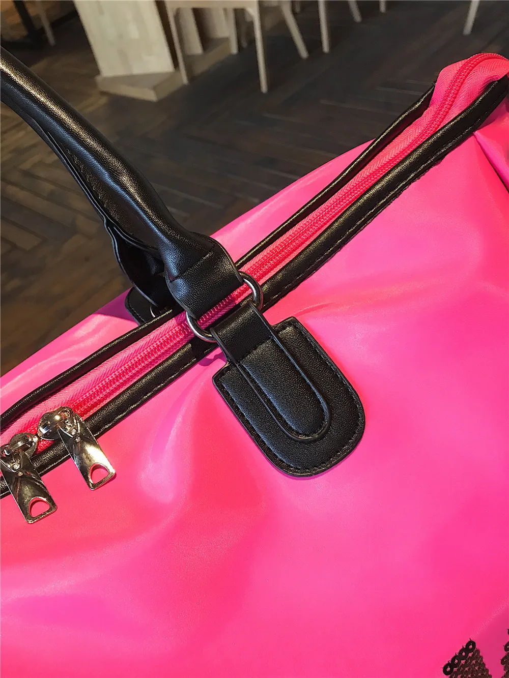 New Large Capacity red black Tote sports Bag Red Duffle Bag gym Bag Weekend Print Handbags for Women