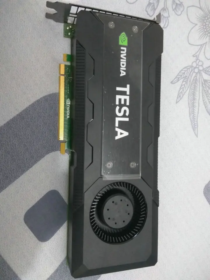 

Tesla K20C 5GB DDR5 PVX28 6VPGD Accelerator Card used 90%new