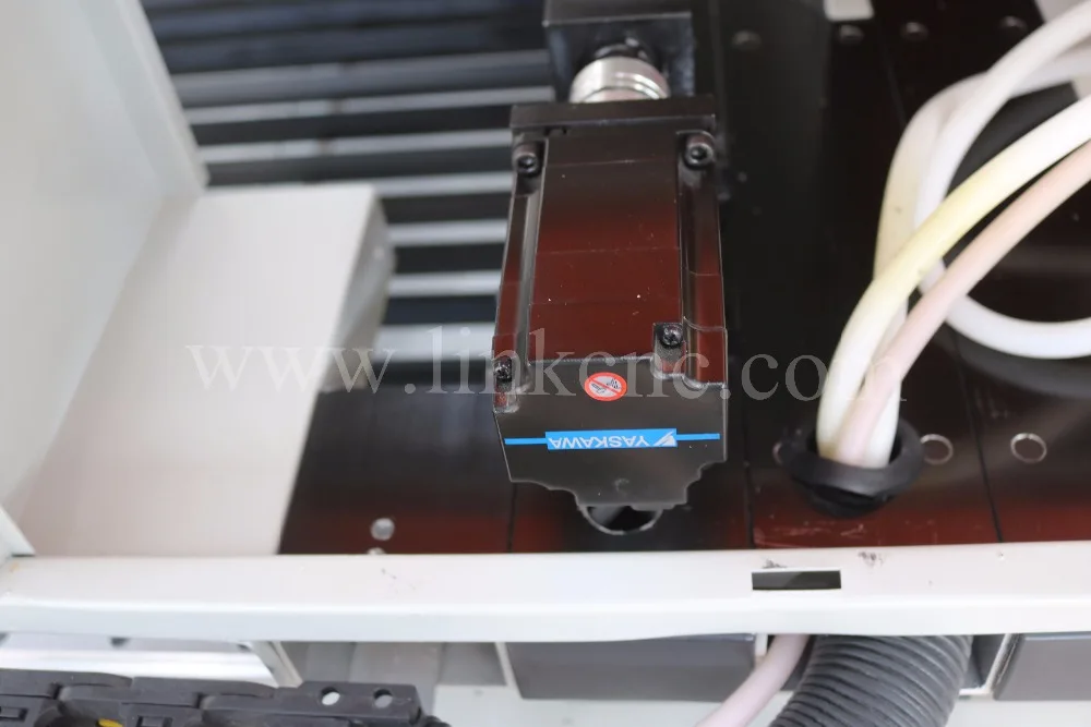 JNLINK 1300*2500 mm co2 advertising logo sign metal laser cutting machine price engraving 2030 90W 100W 130W | Инструменты