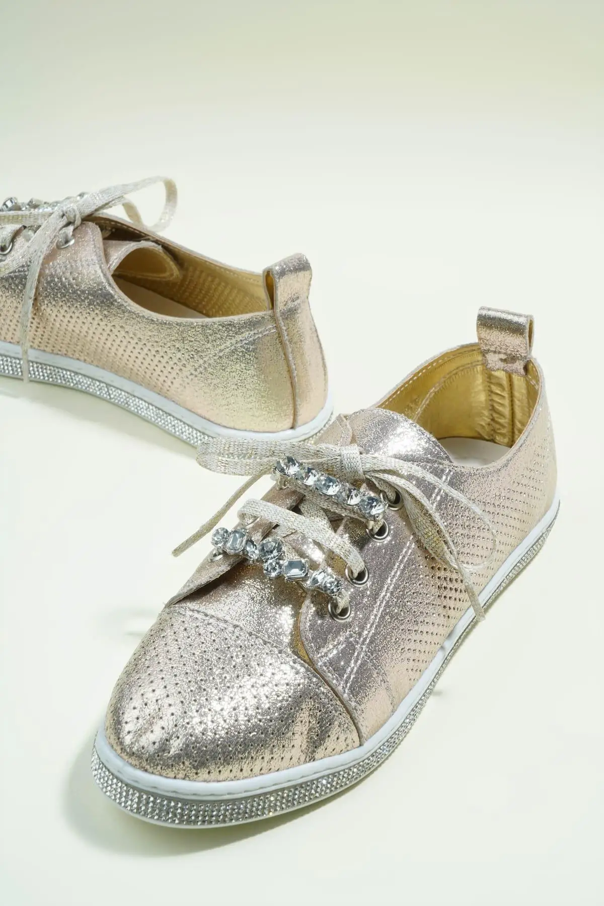 Bambi Gold женские кроссовки H06740354 | Обувь