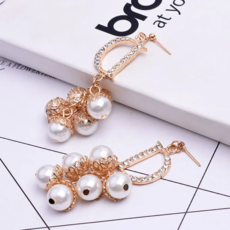 Полный горный хрусталь жемчужная цепь кисточкой письмо D длинные висячие серьги