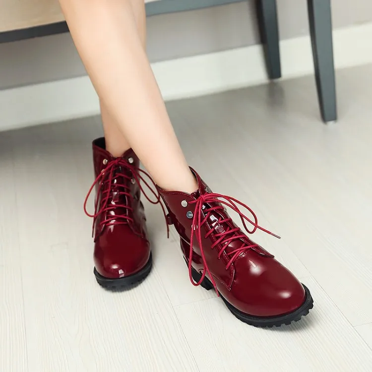 Ботинки-мартинсы с круглым носком на толстом каблуке | Обувь