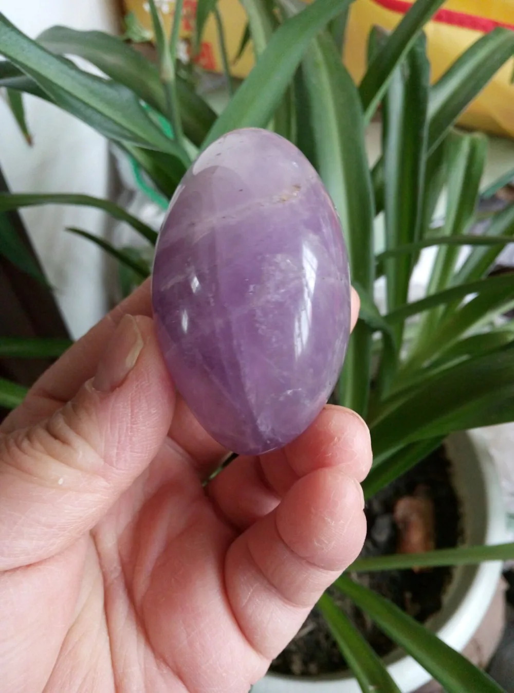 Карманный камень из натурального аметиста (Гладкий полированный камень)|stone
