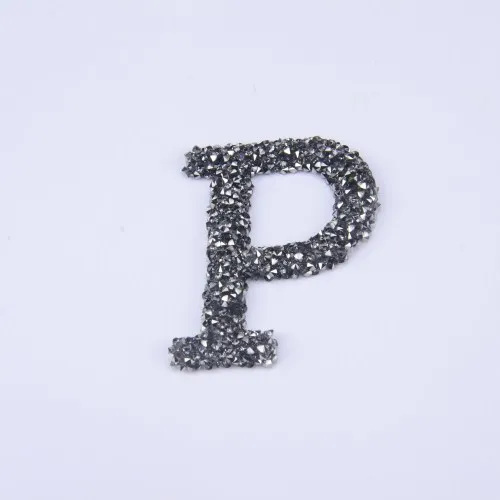 P letter 3D алфавитов письма кристалл исправление горный хрусталь мотивы железа на передачи горный хрусталь патчи аппликация для одежды шляпы 10 шт./лот стразы для рукоделия - Цвет: P letter