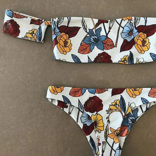 2018 новый купальник бикини со стальным кольцом и принтом красный женский