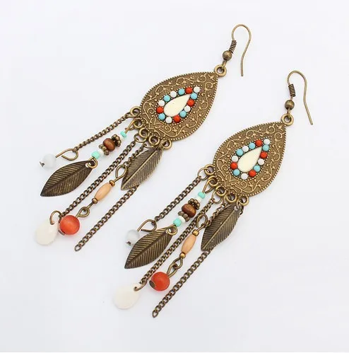 Винтажные серьги кисточки с разноцветными бусинами и листьями золотого цвета в