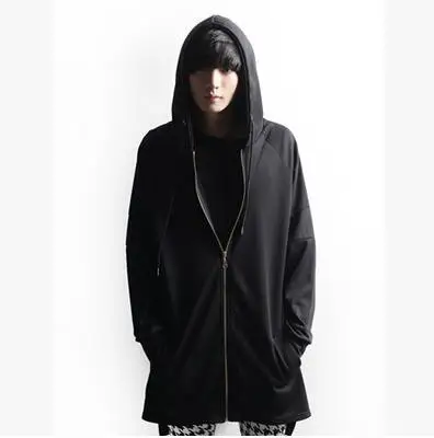 

Hoodies & Sweatshirts