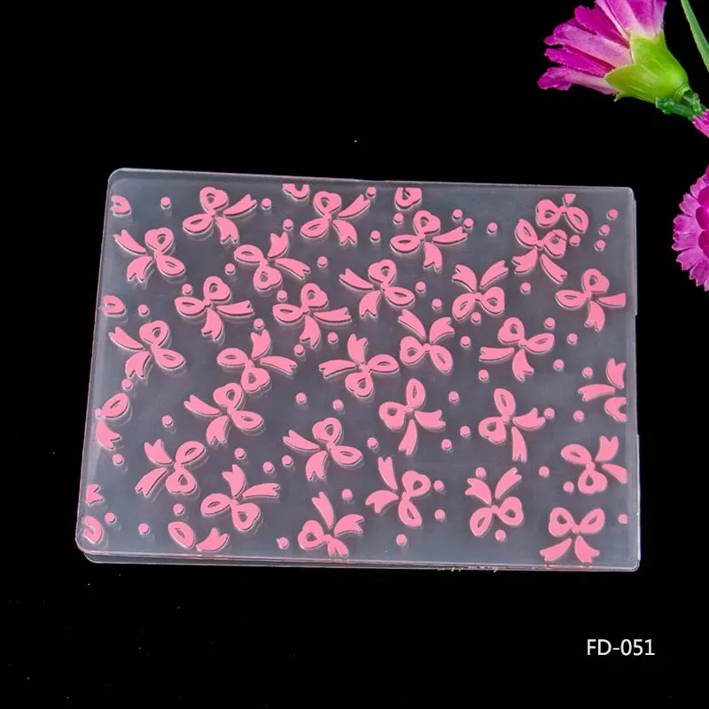 AZSG Новое поступление Красочные heart-shaped тиснение пластины дизайн DIY бумага резка Скрапбукинг пластиковый с тиснением папка
