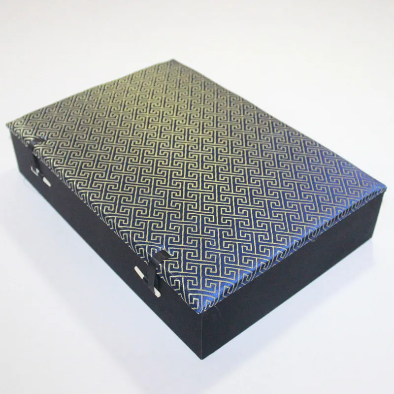 Деревянная коробка для часов с 8 ячейками и хлопковым наполнителем большая