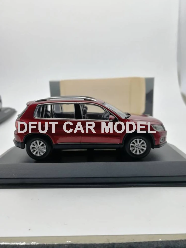 Литая 1:43 игрушечная спортивная модель автомобиля TIGUAN из сплава, детские игрушечные машинки, оригинальные авторизованные подлинные детские игрушки, подарок