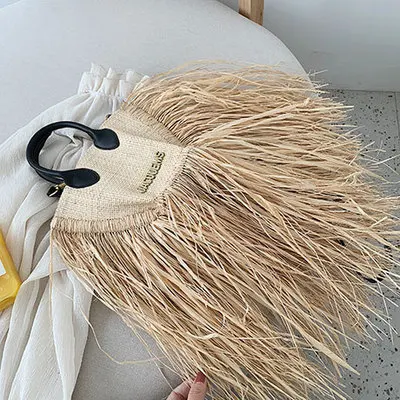 Black Casual Letter Printing Straw Women's Handbags Retro Fan-shaped Grass Shoulder Bags for Women Summer Wild Beach Bag Ladies Purses - Цвет: Black
