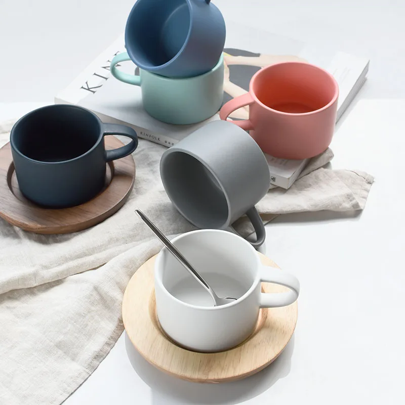 Керамическая кружка для кофе в японском стиле с арочными макаронами матовая