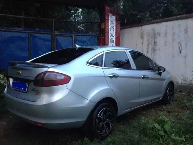 2009 2010 2011 2012 2013 Высококачественный ABS материал для ford Fiesta sedan автомобиля задний Багажник крыло спойлер на крышу грунтовкой или краской