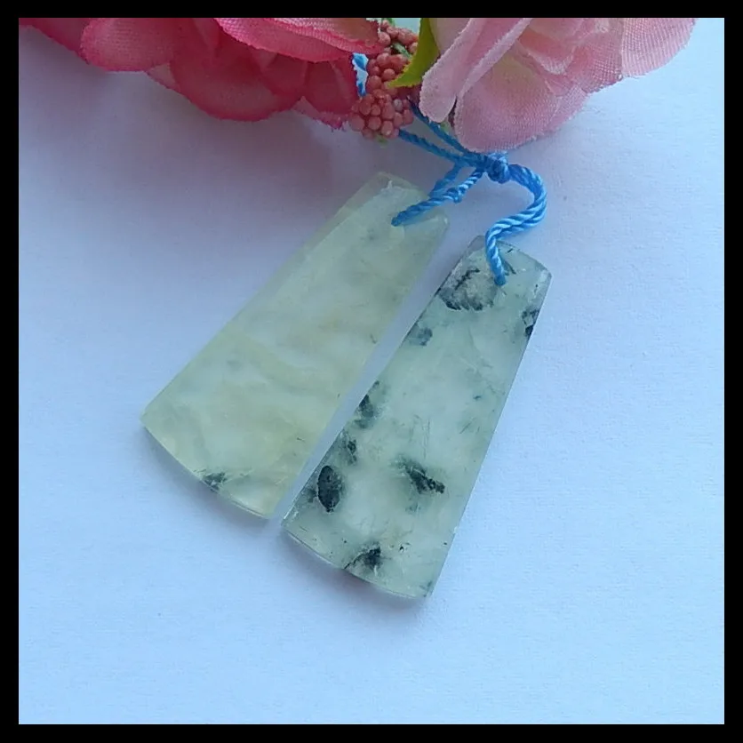 

Women's Popular Special,Natural Prehnite fashion women Earring Bead,15x33x4mm,7.63g