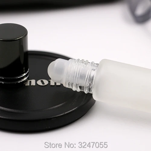 8ML 40pcs/lot Frosted Empty Glass Roll on Perfume Bottle DIy Portable Cosmetic Essential Oil Container Liquid Storage | Красота и