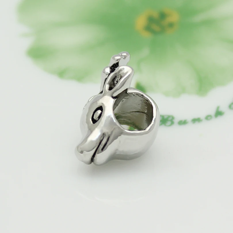 Новый продукт очаровательные бусины Рождественские Рудольф красный олень