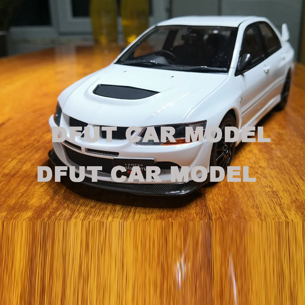 1:18 сплав Lancer EVO 8 MR FQ-400 модель автомобиля Детские игрушечные машинки оригинальные авторизованные подлинные детские игрушки