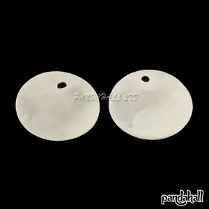 Shell Pendants Flat Round WhiteSmoke 15x0.5~1mm Hole: 1.5mm