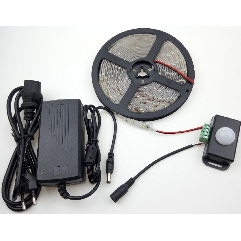 Светодиодная лента с пассивным ИК датчиком движения 5 м SMD 5050 5630 300LED s теплый белый