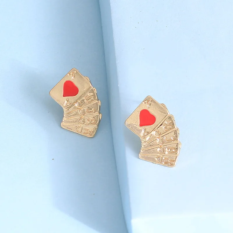 Женские серьги гвоздики в форме сердца с игральными картами модные ювелирные