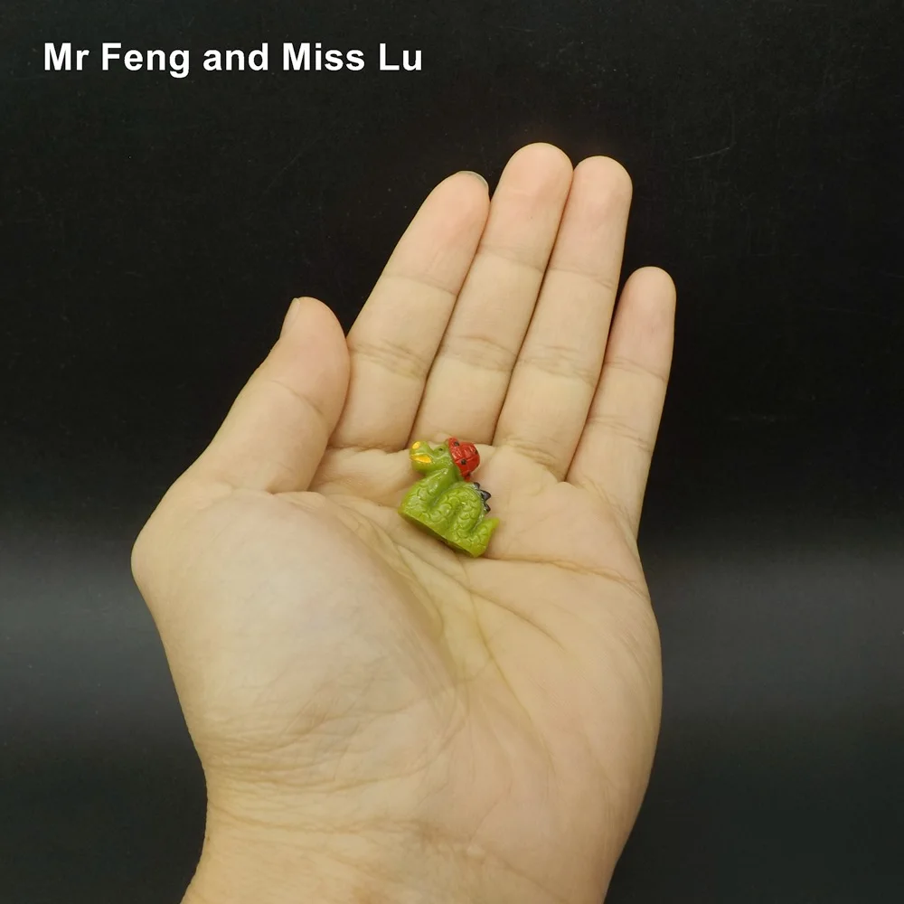 Носить шляпу Дракон Смола игрушка мини модель украшения искусственные