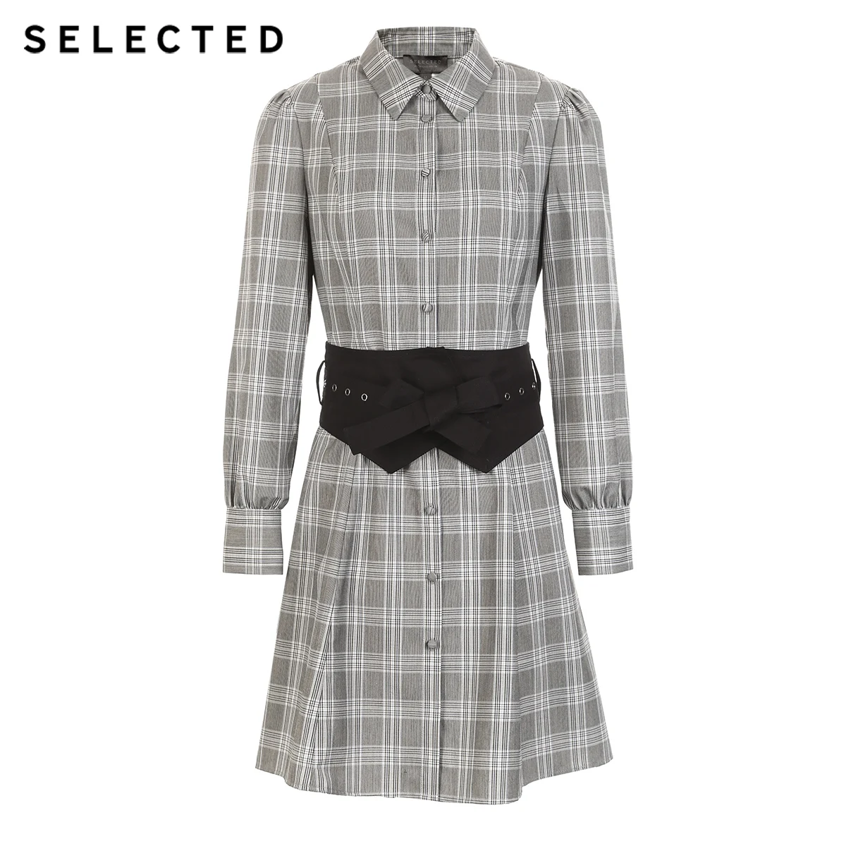 Клетчатое платье рубашка с длинными рукавами и отложным воротником на весну