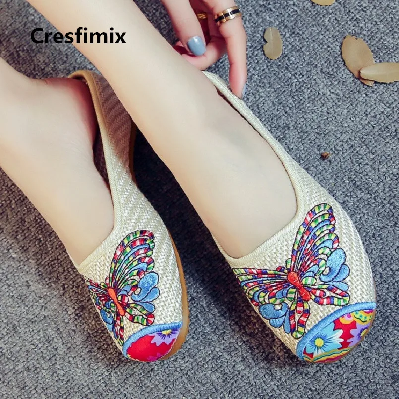Женские туфли с вышивкой в виде бабочек Cresfimix бежевые повседневные стиле ретро