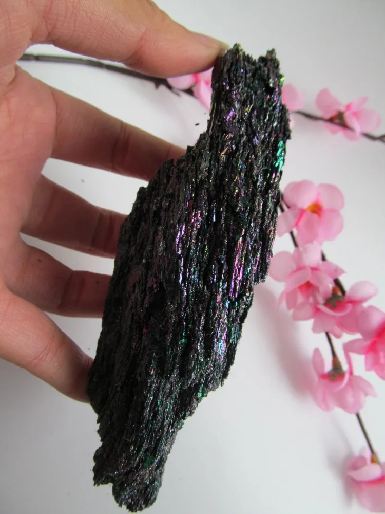 AAA + натуральный цветной карбид кремния руды украшения минеральный образец 180 г |