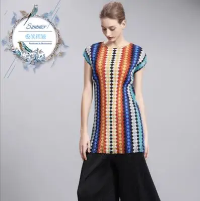 

Miyake Folding Digital Printing Color Fringed T-shirt Summer Fold Jacket Pleated Tshirt