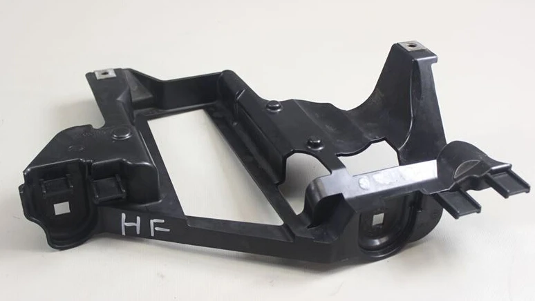 

Right side Support Body Headlight Bracket for BMW X5 E53 63126927798