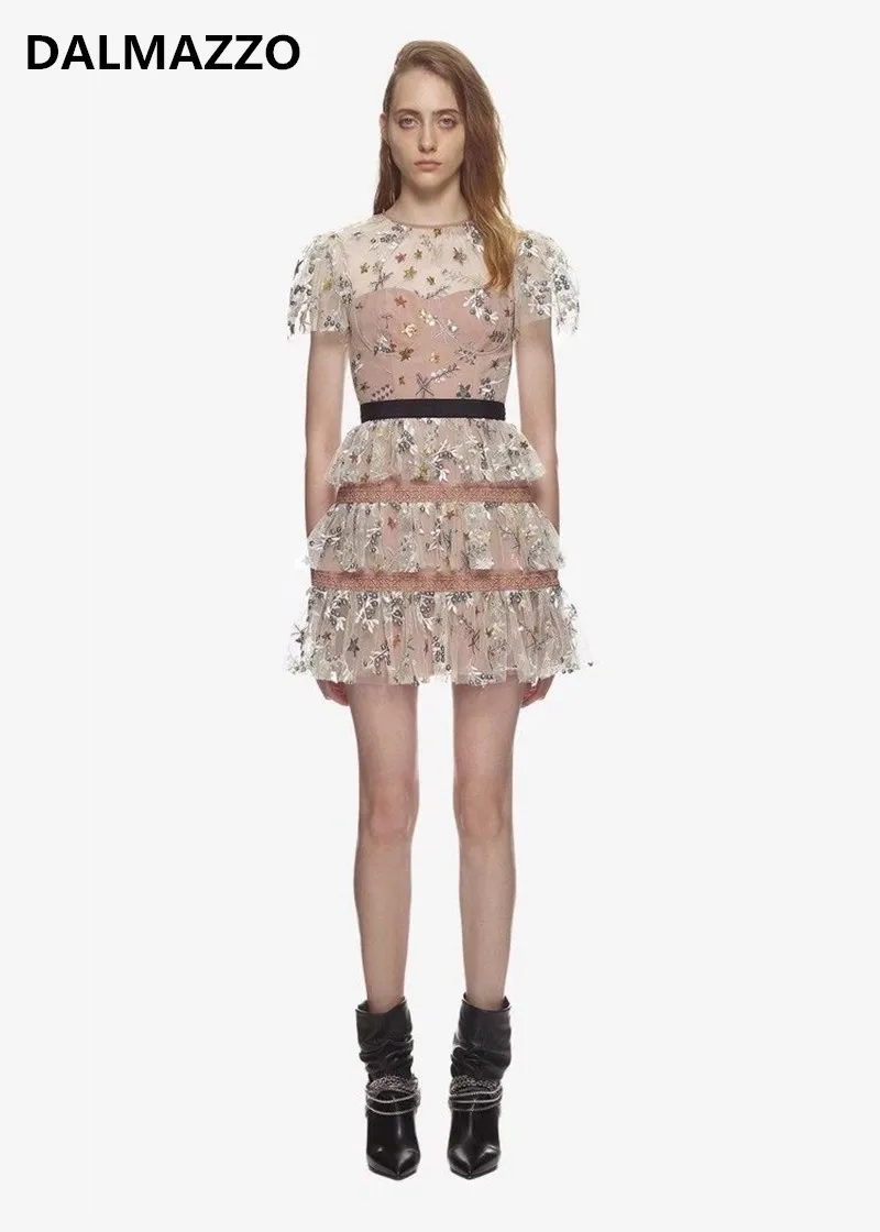 Женское Сетчатое платье Автопортрет подиумное мини с коротким рукавом кружевное