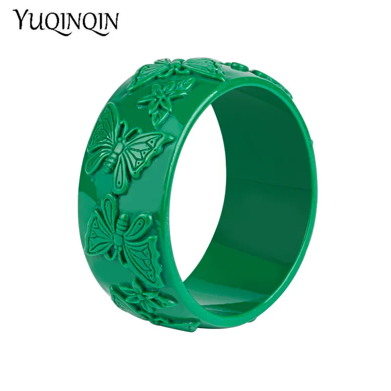 

Trendy Resin Cuff Engraved Butterfly Fashion Bracelets Bangles for Women Acrylic Wide Bracelets Female Simple Charm New Jewelry