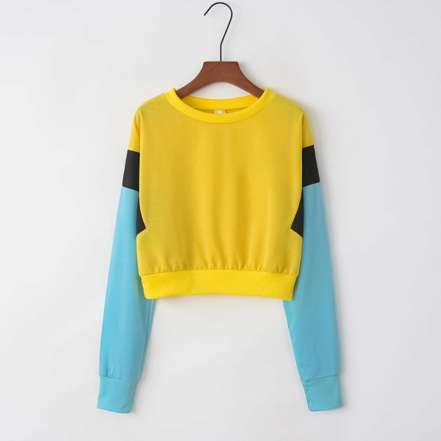 Модная спортивная одежда для женщин в период весна-осень | Женская