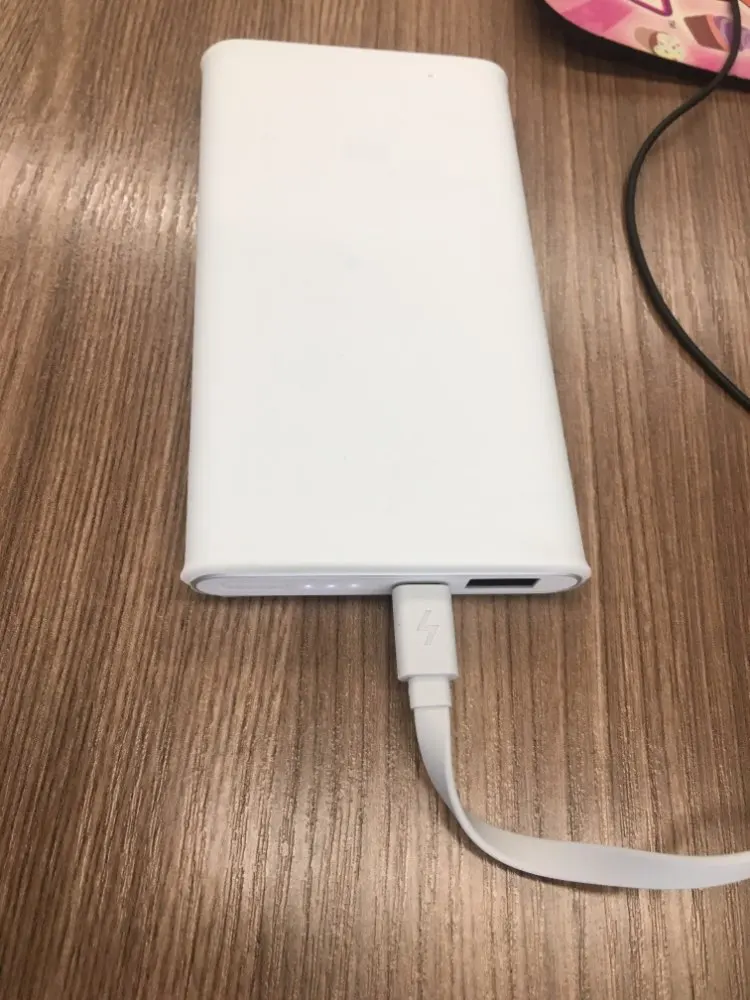 Xiaomi power Bank 5000 мАч 2 PLM10ZM портативное зарядное устройство Тонкий Xiomi power bank 5000 литий-полимерный внешний аккумулятор с Силиконовым чехол