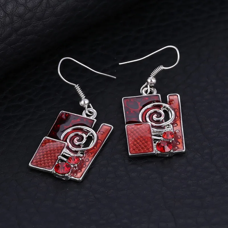 Комплект из колье и серёг с эмалью | Украшения аксессуары