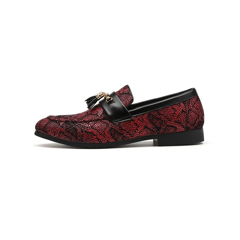 Red M-anxiu/модельные туфли с бахромой и змеиным узором; Новинка года; Стильные повседневные кожаные туфли; обувь для рождественской вечеринки в ночном клубе - Цвет: Red
