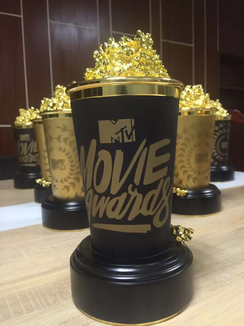 2017 MTV movie awards trophy Popcorn Awards Movie Popcorn|movie award trophies|award trophytrophy trophies |