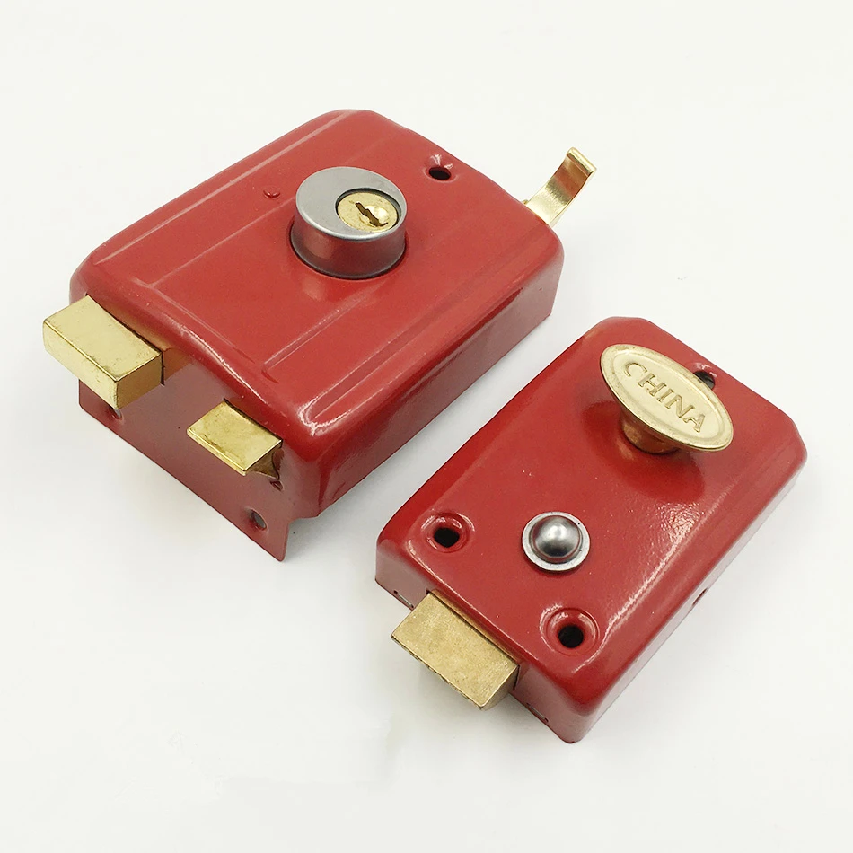 Защитные противоугонные наружные двери Ретро Красные замки множественный