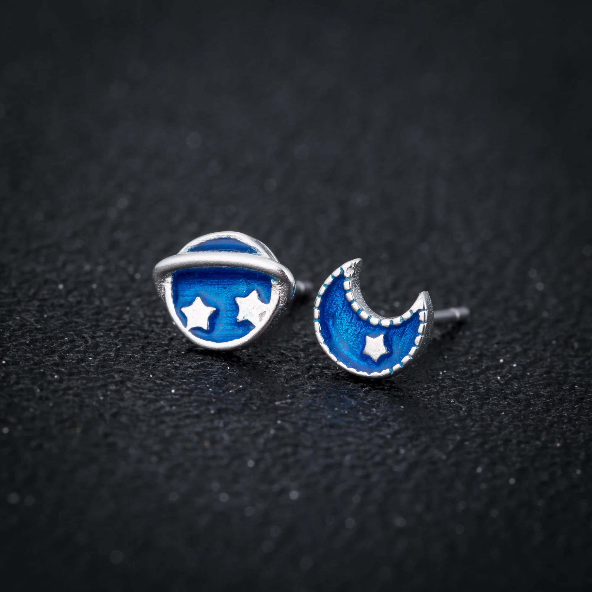 

Charm Blue Planet&Moon Stud Earrings for Women Girls Cute Hypoallergenic Earings Party Wear