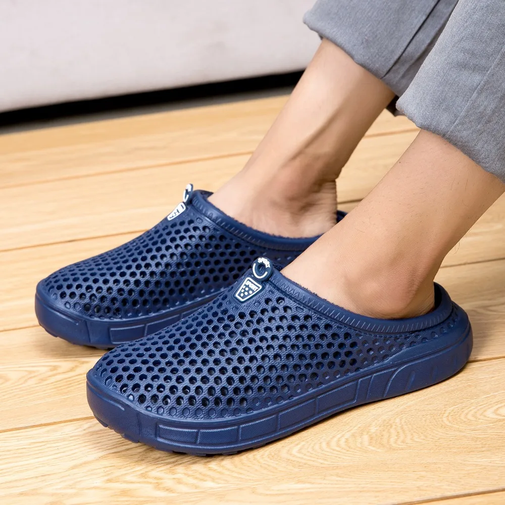 

Winter Men Sandals 2018 Men Beach Shoes Home Slippers Solid plush Warm Flip Flop Plush Garden Sandals Clogs Outside waterproof