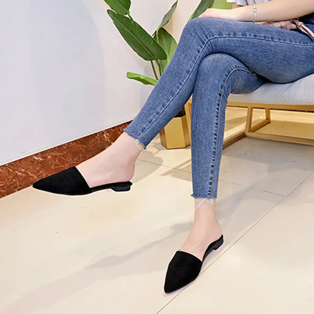 Женская обувь на плоской подошве с острым носком домашние тапочки из