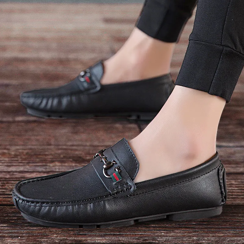 New Summer Men Flat Shoes Men Flats Slip On Male Loafers Driving Moccasins Homme Classic Comfortable Men Fashion Casual Shoes - Color: Black