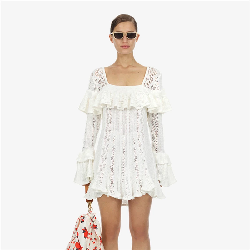 Белое дизайнерское платье 2019 вязаное белое с длинными рукавами женское