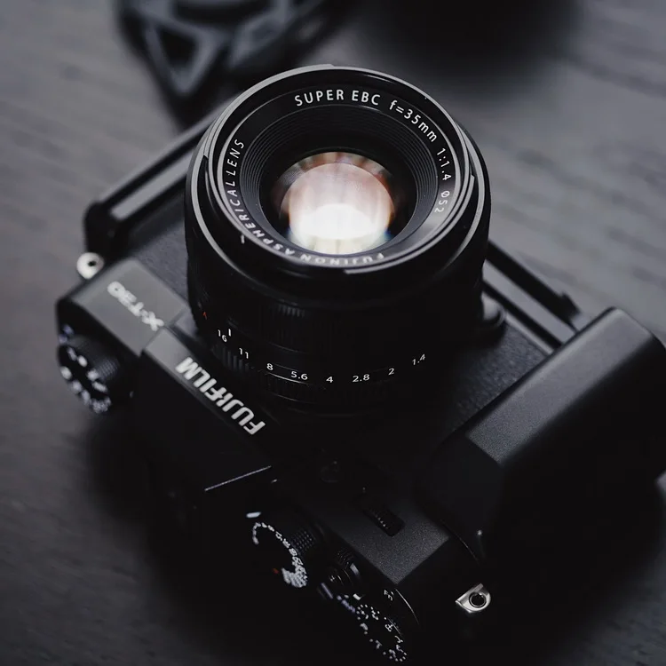 

Black Pro Quick Release L Plate / L Type Bracket Tripod Fit For Fuji film Fuji XT20 X-T30 Hand Grip Holder