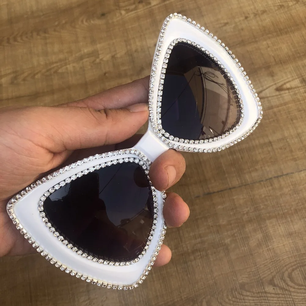 Женские солнцезащитные очки с бабочками большие тени со стразами UV400 2019|Женские