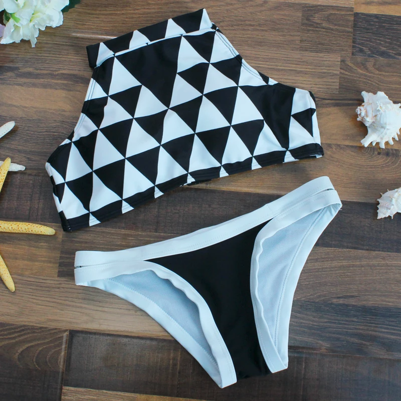 Geometric Low Waist Sexy Beachwear Wireless Halter Swimsuit Black White Thong Bikini Sets Swimwear Padded Elastic Bathing Suit |