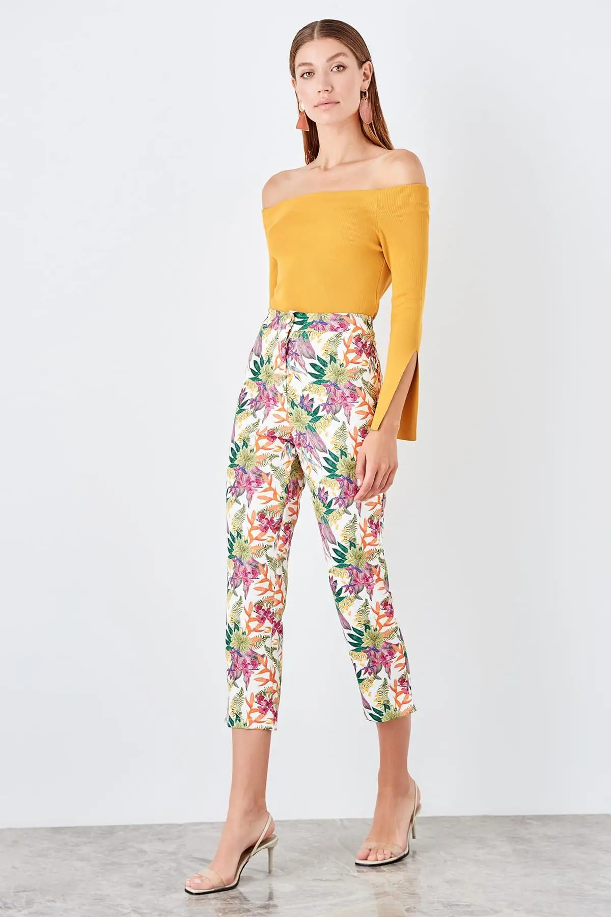 Trendyol брюки с разноцветным узором TWOSS19PL0108